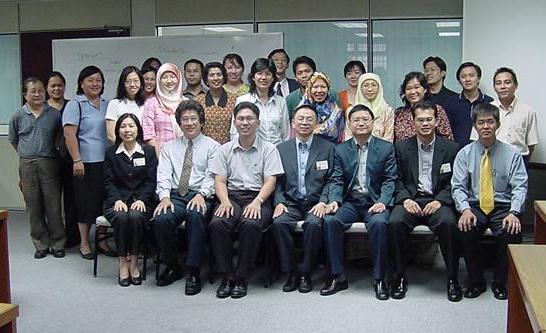 e1e4cot05.jpg