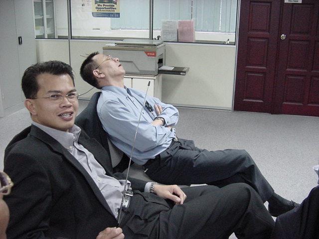 e1e4cot06.jpg