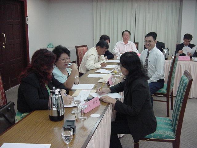 e6cot05.jpg