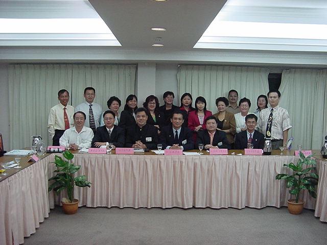 e6cot07.jpg